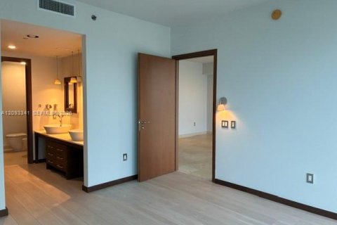 Copropriété à louer à Miami Beach, Floride: 1 chambre, 79.06 m2 № 2385008 - photo 9