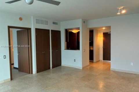 Copropriété à louer à Miami Beach, Floride: 1 chambre, 79.06 m2 № 2385008 - photo 4