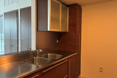 Copropriété à louer à Miami Beach, Floride: 1 chambre, 79.06 m2 № 2385008 - photo 6