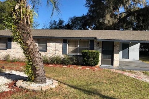 House in Wildwood, Florida 3 bedrooms, 109.25 sq.m. № 1915972 - photo 1