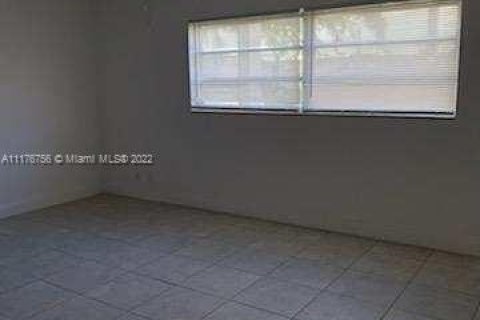 Купить кондоминиум в Санрайз, Флорида 2 спальни, 122.72м2, № 1978939 - фото 2