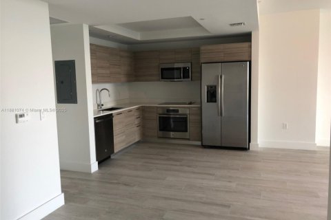 Copropriété à louer à Miami, Floride: 1 chambre, 71.81 m2 № 1933629 - photo 2