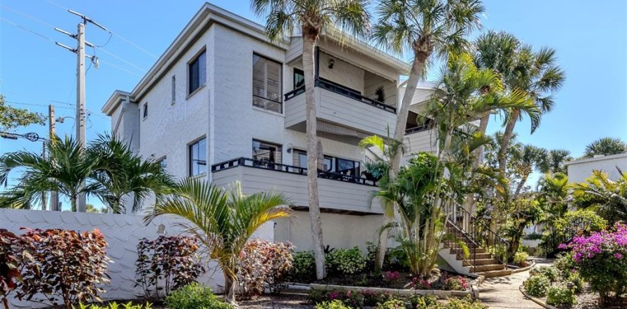 Condo à Venice, Floride, 2 chambres  № 2408328