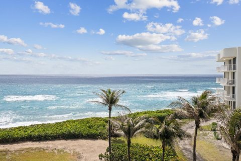 Condo in Palm Beach, Florida, 3 bedrooms  № 1155817 - photo 1