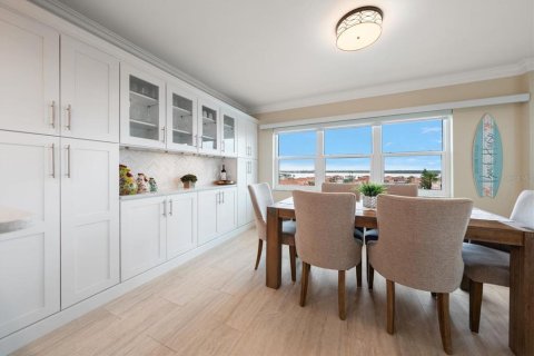 Condo in Clearwater, Florida, 2 bedrooms № 2287713 - photo 7