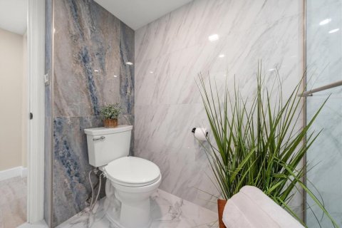 Condo in Clearwater, Florida, 2 bedrooms № 2287713 - photo 30