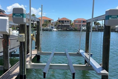 Condo in Clearwater, Florida, 2 bedrooms № 2287713 - photo 19