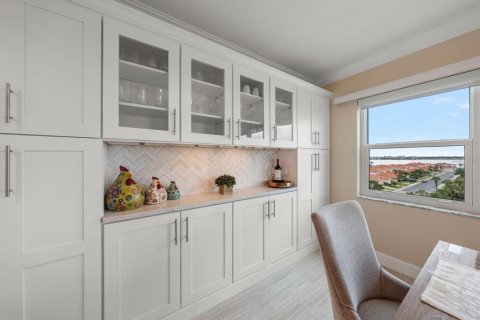 Condo in Clearwater, Florida, 2 bedrooms № 2287713 - photo 9