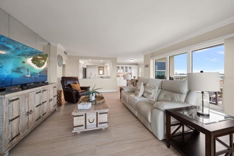 Condo in Clearwater, Florida, 2 bedrooms № 2287713 - photo 13