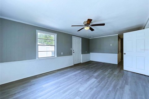 House in New Port Richey, Florida 3 bedrooms, 119.29 sq.m. № 2258381 - photo 22