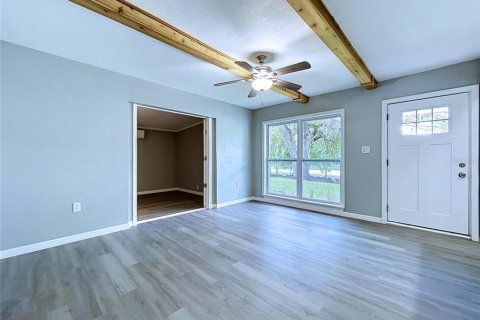 House in New Port Richey, Florida 3 bedrooms, 119.29 sq.m. № 2258381 - photo 11