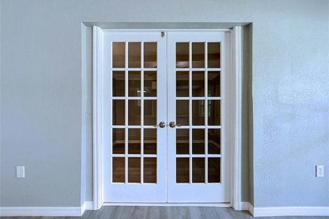 House in New Port Richey, Florida 3 bedrooms, 119.29 sq.m. № 2258381 - photo 30