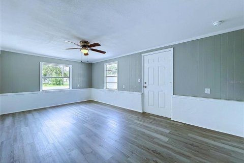 House in New Port Richey, Florida 3 bedrooms, 119.29 sq.m. № 2258381 - photo 18