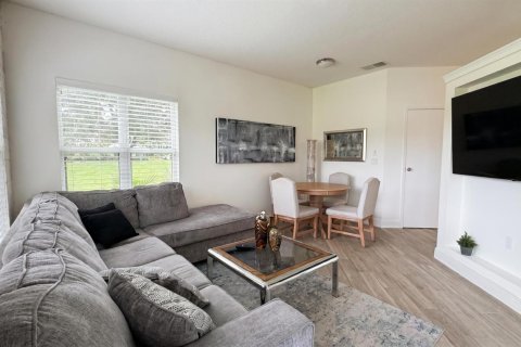 Condominio en alquiler en Port St. Lucie, Florida, 1 dormitorio, 83.61 m2 № 2088215 - foto 3