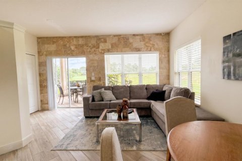 Condominio en alquiler en Port St. Lucie, Florida, 1 dormitorio, 83.61 m2 № 2088215 - foto 2
