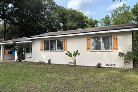 House in DeLand, Florida 3 bedrooms, 104.79 sq.m. № 1827275 - photo 2
