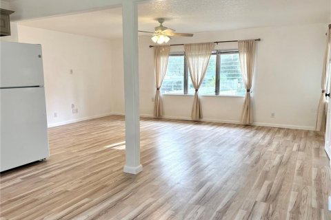 House in DeLand, Florida 3 bedrooms, 104.79 sq.m. № 1827275 - photo 9