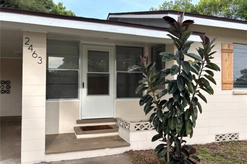 House in DeLand, Florida 3 bedrooms, 104.79 sq.m. № 1827275 - photo 4