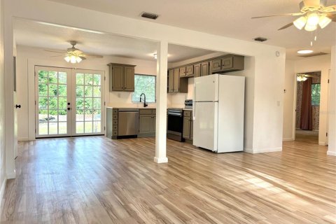 House in DeLand, Florida 3 bedrooms, 104.79 sq.m. № 1827275 - photo 7