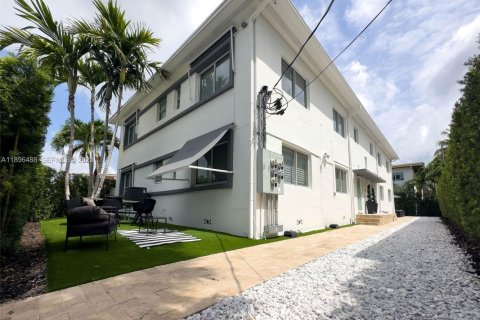 Commercial property in Miami Beach, Florida № 2088830 - photo 23