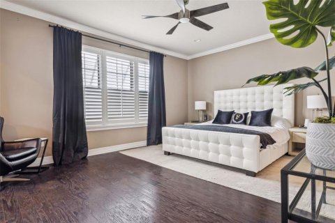 Townhouse in Tampa, Florida 4 bedrooms, 262.36 sq.m. № 2220479 - photo 10