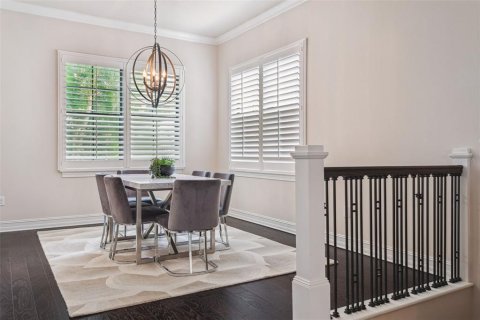 Townhouse in Tampa, Florida 4 bedrooms, 262.36 sq.m. № 2220479 - photo 16