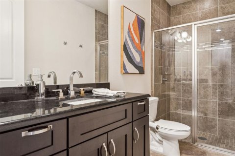 Townhouse in Tampa, Florida 4 bedrooms, 262.36 sq.m. № 2220479 - photo 25