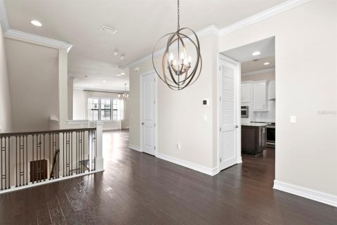 Townhouse in Tampa, Florida 4 bedrooms, 262.36 sq.m. № 2220479 - photo 15