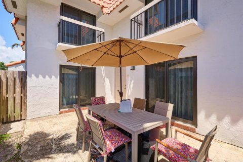 Touwnhouse à louer à Boca Raton, Floride: 2 chambres, 128.21 m2 № 2439163 - photo 4