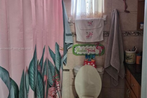 Купить виллу или дом в Хомстед, Флорида 4 спальни, 135.73м2, № 2027578 - фото 7