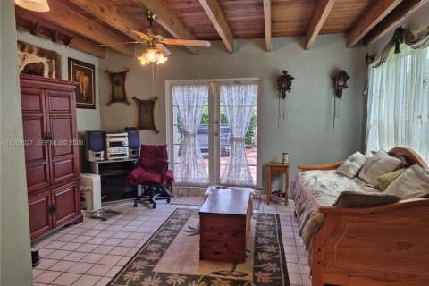 Купить виллу или дом в Хомстед, Флорида 4 спальни, 135.73м2, № 2027578 - фото 4