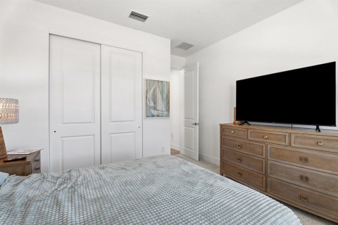 House in Port St. Lucie, Florida 2 bedrooms, 198.25 sq.m. № 2244632 - photo 25