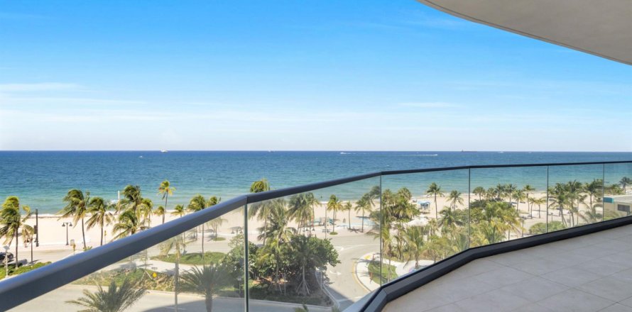Condominio en Fort Lauderdale, Florida, 3 dormitorios  № 2191695