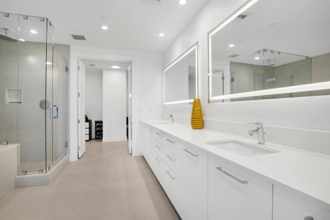 Condominio en venta en Fort Lauderdale, Florida, 3 dormitorios, 269.51 m2 № 2191695 - foto 19