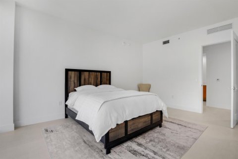 Condominio en venta en Fort Lauderdale, Florida, 3 dormitorios, 269.51 m2 № 2191695 - foto 27