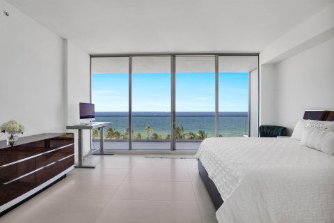 Condominio en venta en Fort Lauderdale, Florida, 3 dormitorios, 269.51 m2 № 2191695 - foto 18