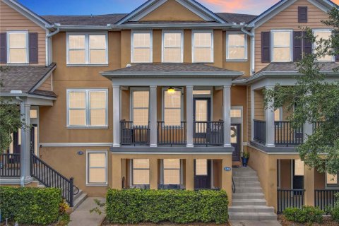Touwnhouse à vendre à Winter Springs, Floride: 3 chambres, 212.56 m2 № 1876086 - photo 1