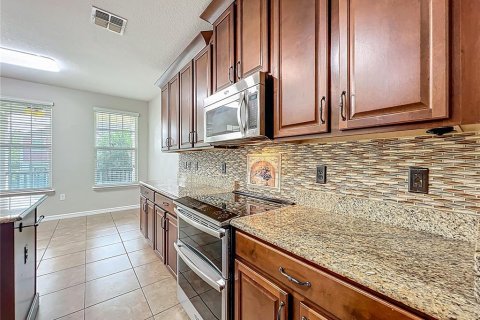 Touwnhouse à vendre à Winter Springs, Floride: 3 chambres, 212.56 m2 № 1876086 - photo 16