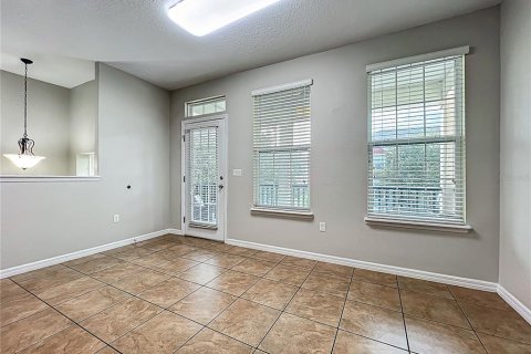 Touwnhouse à vendre à Winter Springs, Floride: 3 chambres, 212.56 m2 № 1876086 - photo 18
