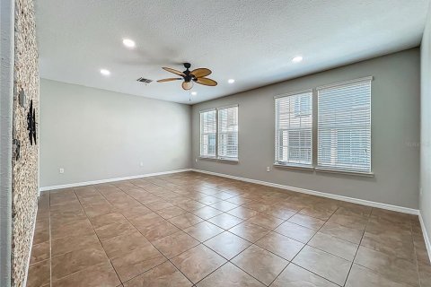 Touwnhouse à vendre à Winter Springs, Floride: 3 chambres, 212.56 m2 № 1876086 - photo 28