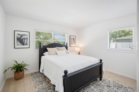Villa ou maison à vendre à Sarasota, Floride: 2 chambres, 135.27 m2 № 2396527 - photo 28