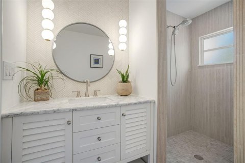 Villa ou maison à vendre à Sarasota, Floride: 2 chambres, 135.27 m2 № 2396527 - photo 27