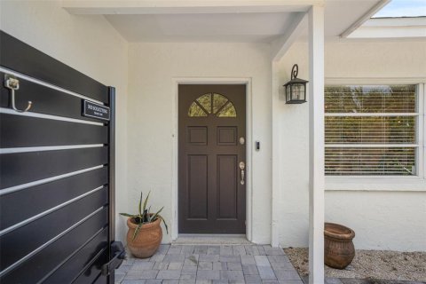 Villa ou maison à vendre à Sarasota, Floride: 2 chambres, 135.27 m2 № 2396527 - photo 3