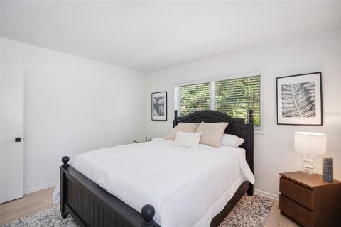 Villa ou maison à vendre à Sarasota, Floride: 2 chambres, 135.27 m2 № 2396527 - photo 29
