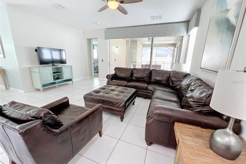 House in SOLARA RESORT in Kissimmee, Florida 7 bedrooms, 328.22 sq.m. № 1894768 - photo 4