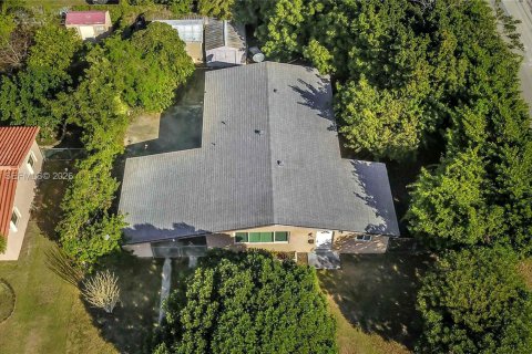 Villa ou maison à louer à Homestead, Floride: 3 chambres, 99.87 m2 № 2170155 - photo 12
