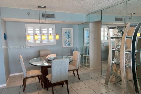 Copropriété à louer à Jupiter, Floride: 2 chambres, 108.7 m2 № 1945182 - photo 6