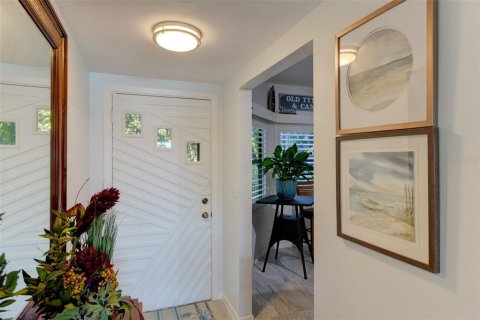 Condo in Sarasota, Florida, 2 bedrooms  № 1612820 - photo 10