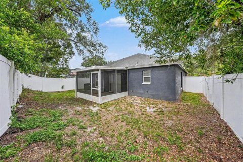 Casa en venta en Tampa, Florida, 4 dormitorios, 130.99 m2 № 2109733 - foto 15