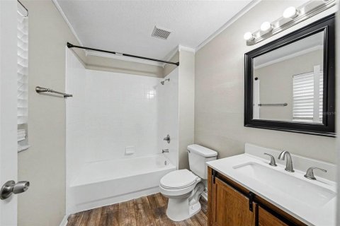 Casa en venta en Tampa, Florida, 4 dormitorios, 130.99 m2 № 2109733 - foto 13